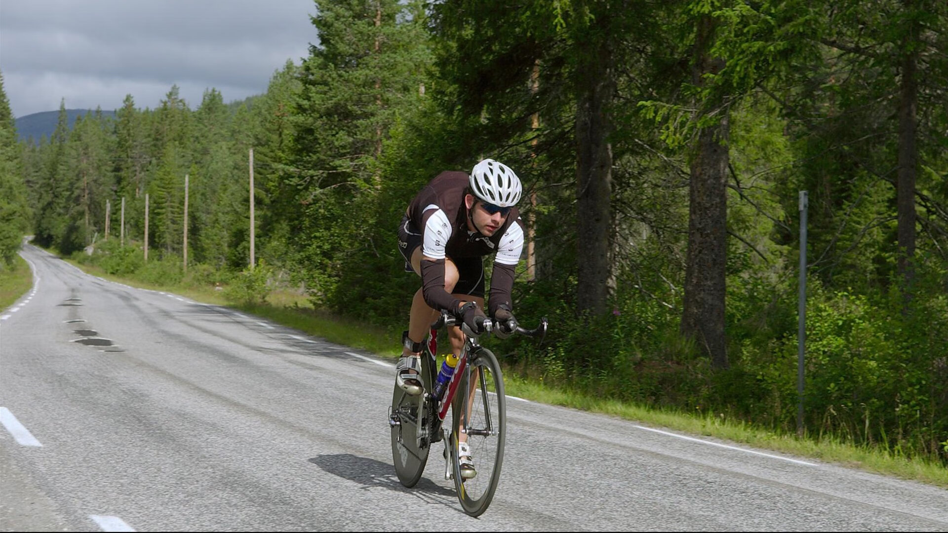 田径科学训练案例入选国家教材推动普及,田径训练课题
