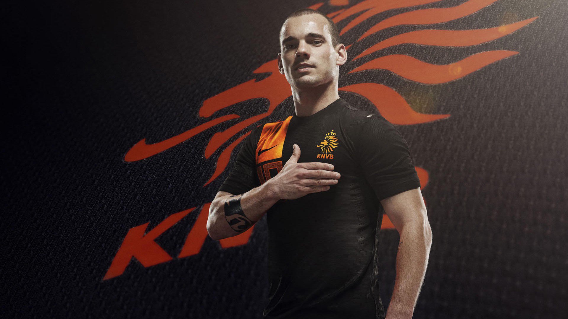 外援在比赛中展现领导力帮助队友协调站位与防线沟通，球队外援