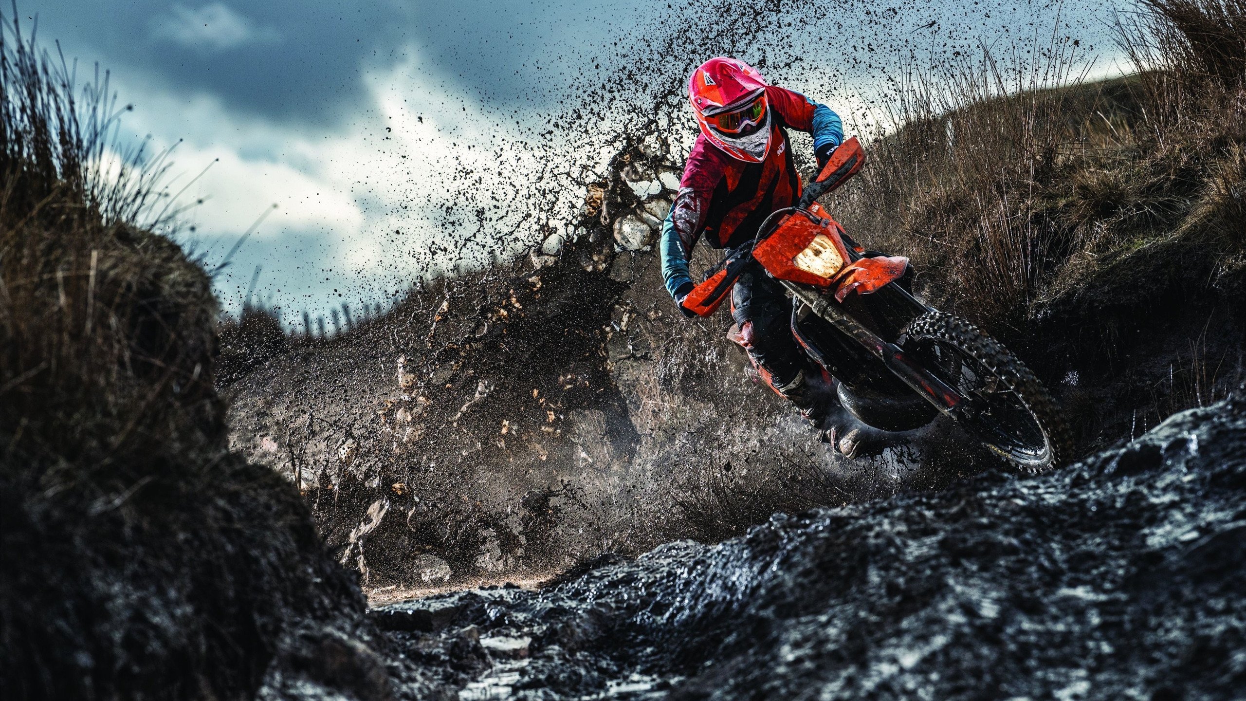 星空体育中心-森林狼在冰湖上拍摄宣传片，展现极寒训练精神，森林狼的比赛